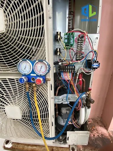 Thợ sửa kiểm tra máy lạnh Thợ sửa máy lạnh Thuận An kiểm tra cục nóng