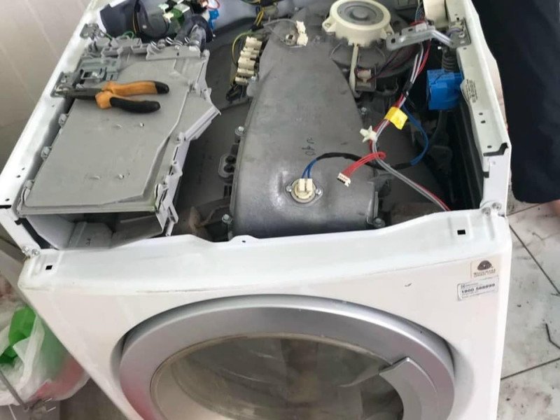 Sửa Máy Giặt Gây Rò Rỉ Nước